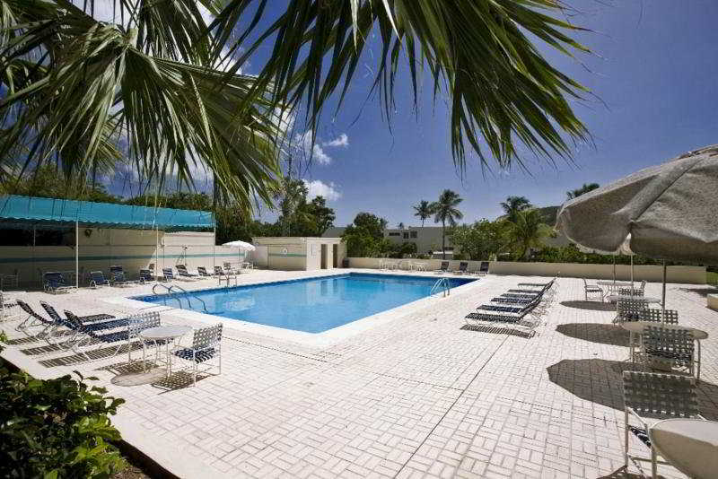 هتل Crystal Cove Villas Sapphire Beach