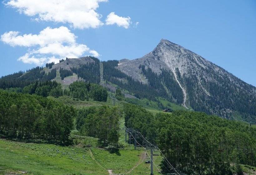 Elevation Hotel & Spa