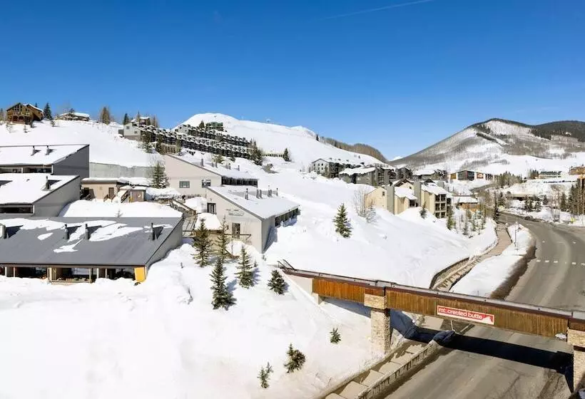 Elevation Hotel & Spa