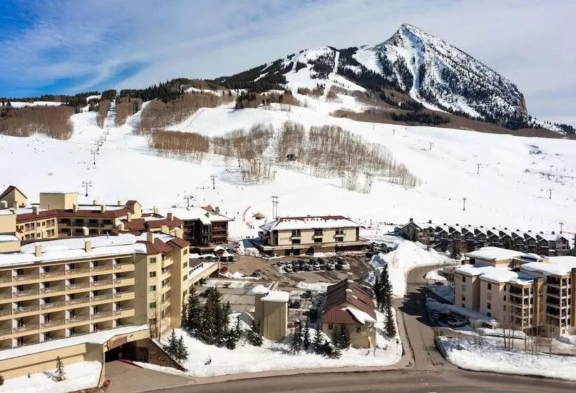 Elevation Hotel & Spa