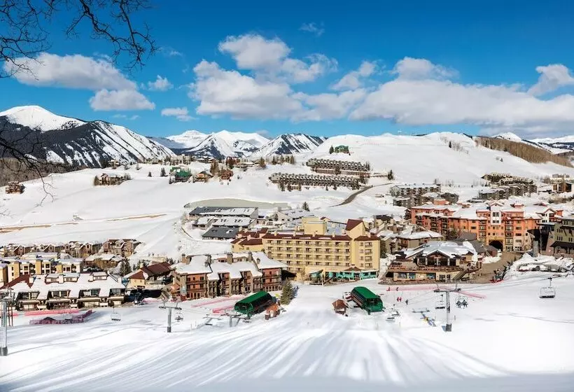 Elevation Hotel & Spa