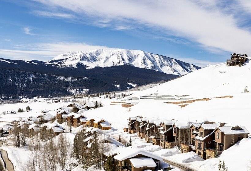 Elevation Hotel & Spa