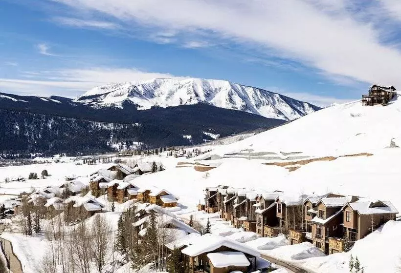 Elevation Hotel & Spa