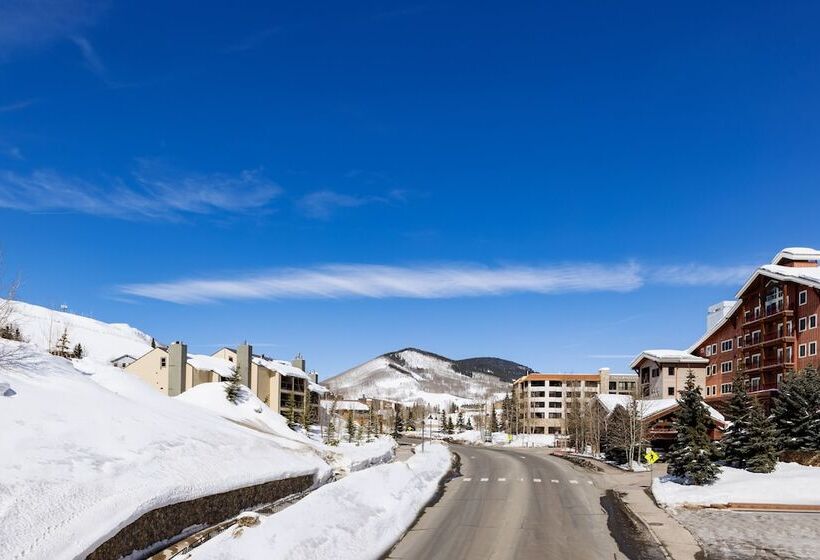 Elevation Hotel & Spa