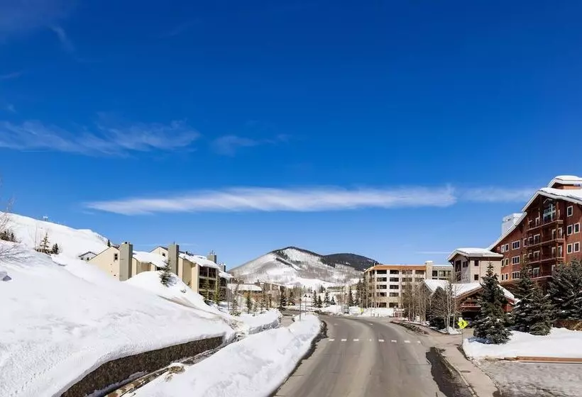 Elevation Hotel & Spa