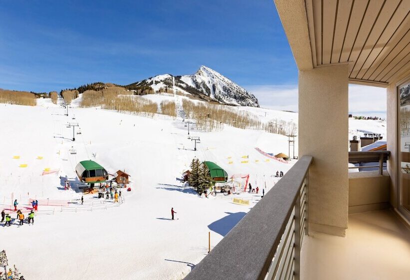 Elevation Hotel & Spa