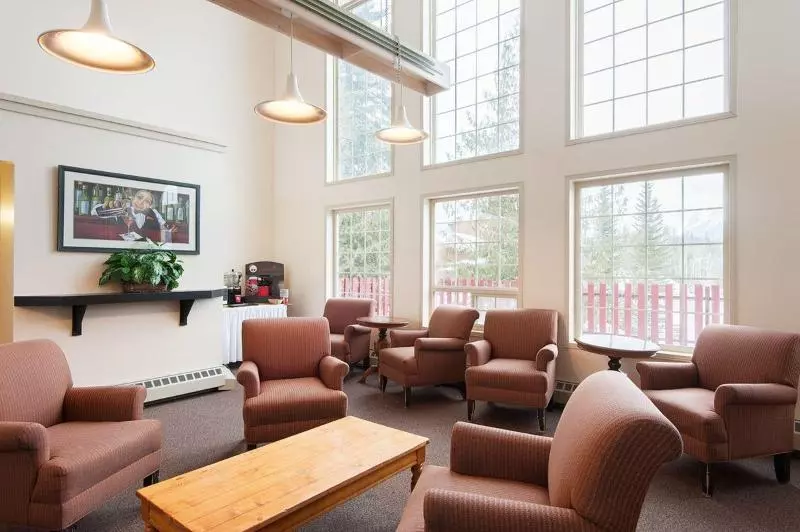 ホテル Fernie Slopeside Lodge