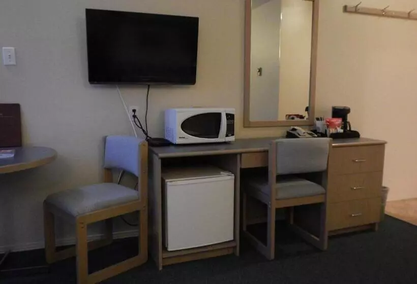 ホテル Fernie Slopeside Lodge