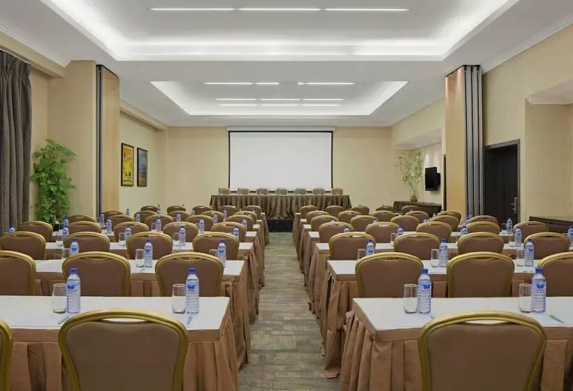 هتل Four Points By Sheraton Lagos