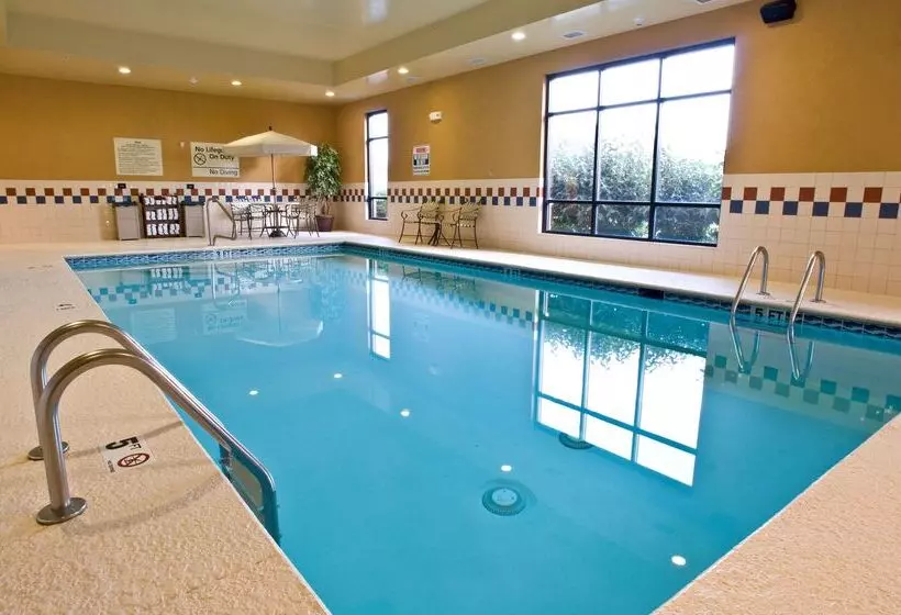 فندق Hampton Inn & Suites Cincinnati Union Center