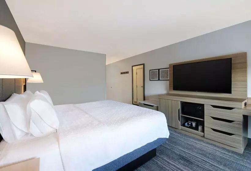 Отель Hampton Inn Easley