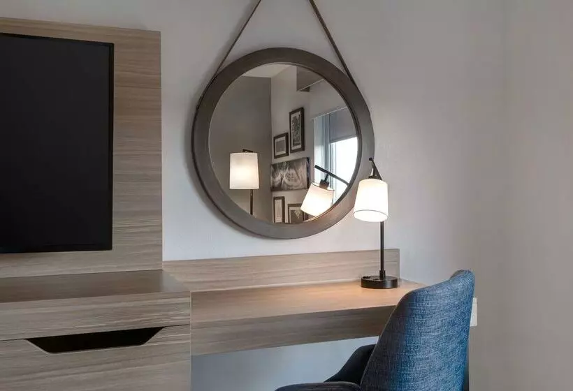 Отель Hampton Inn Easley