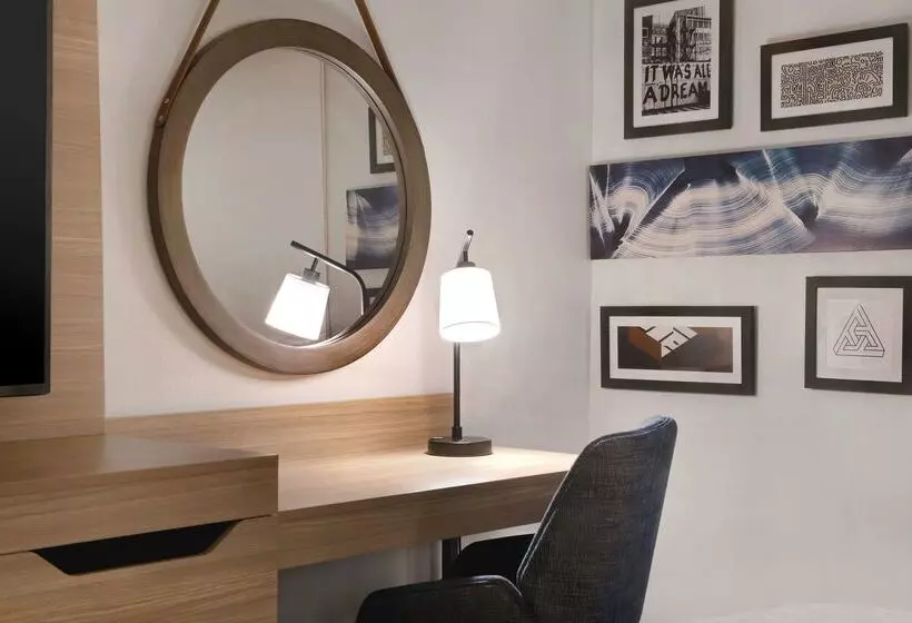 Отель Hampton Inn Easley