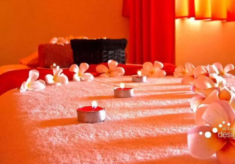 هتل Hibiscus Boutique