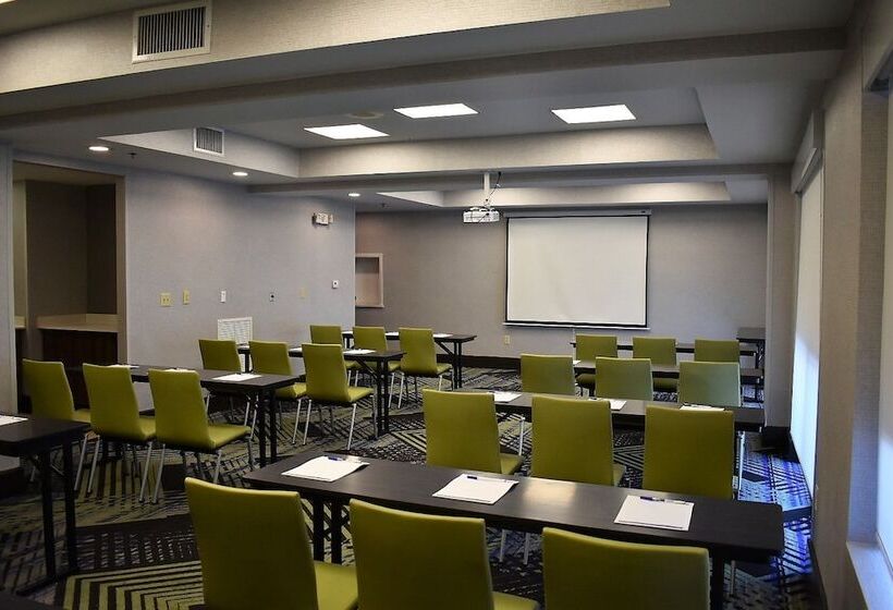 호텔 Holiday Inn Express & Suites Charlotte Concord I 85, An Ihg