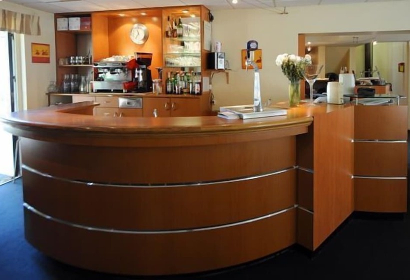 酒店 The Originals City, Hôtel Ambacia, Tours Sud