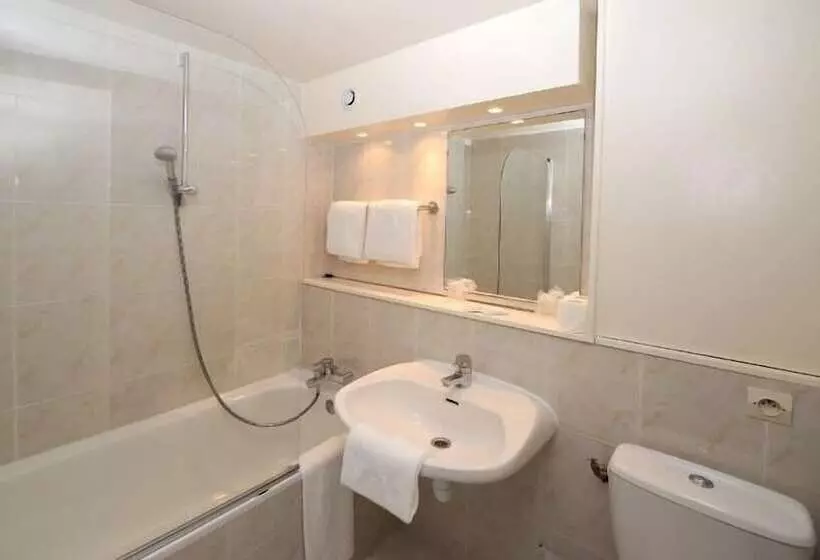 בית מלון כפרי The Originals City, Hôtel Ambacia, Tours Sud