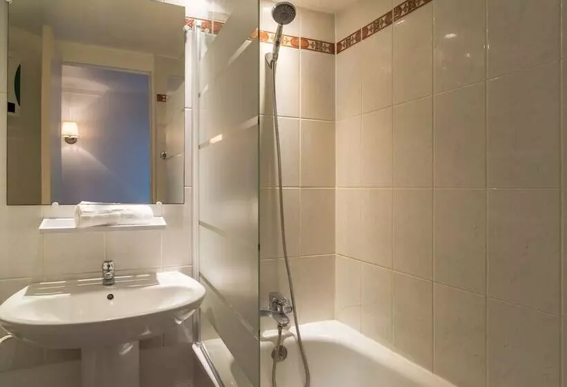 בית מלון כפרי The Originals City, Hôtel Ambacia, Tours Sud