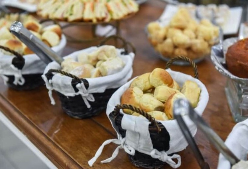 هتل Ipe Park Convention