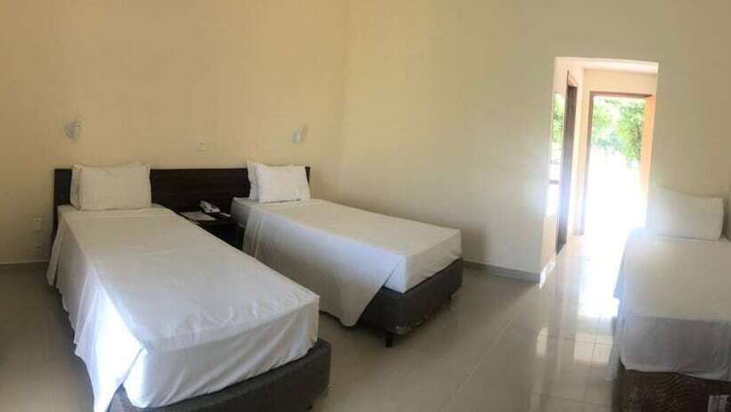 هتل Ipe Park Convention