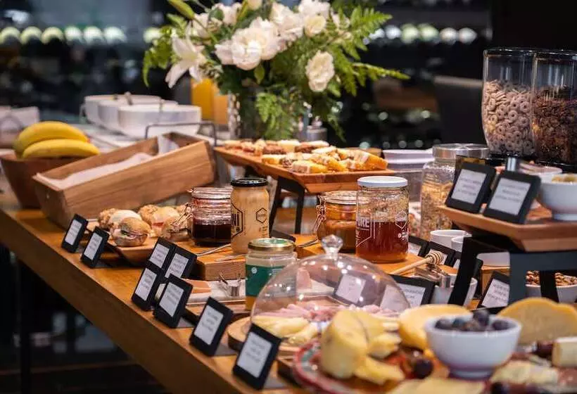 هتل Mio Buenos Aires