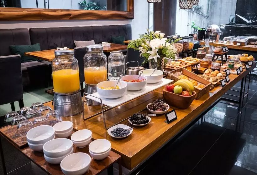 هتل Mio Buenos Aires