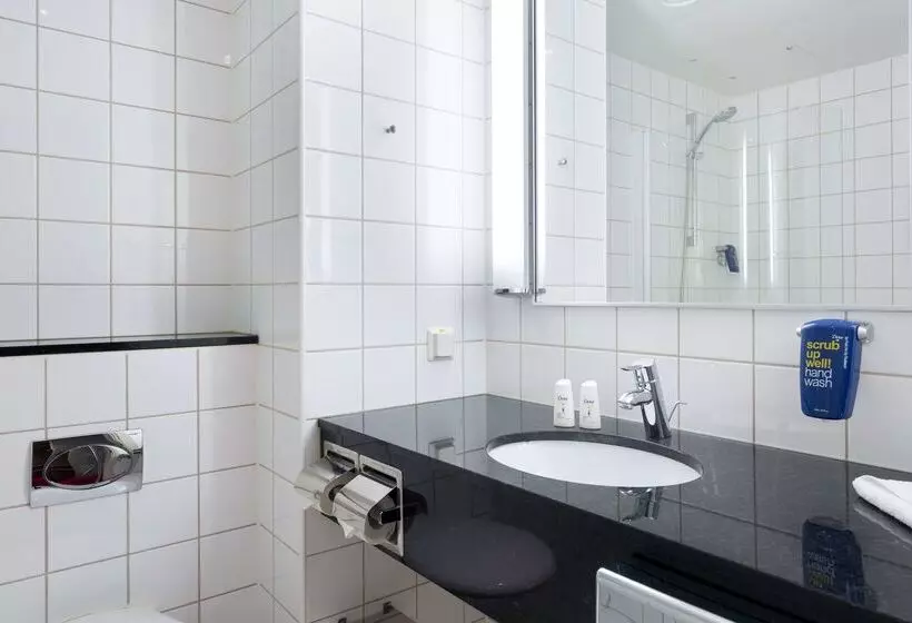 בית מלון כפרי Park Inn By Radisson Nevsky St Petersburg