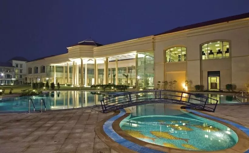 酒店 The Cabbana Resort & Spa