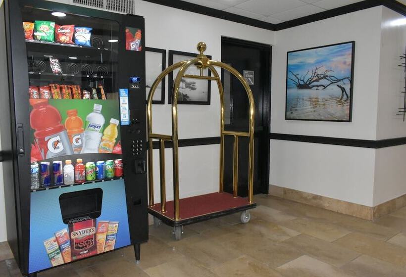 فندق The Paragon Of Golden Isles