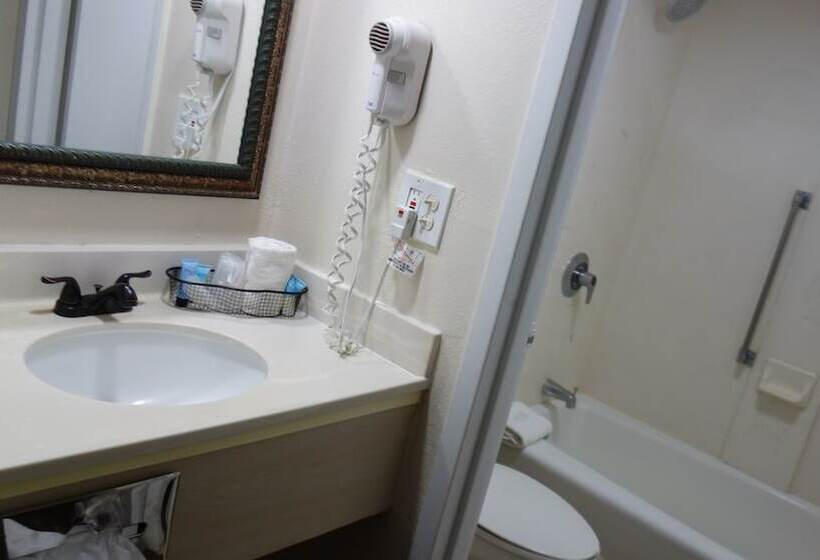 فندق The Paragon Of Golden Isles