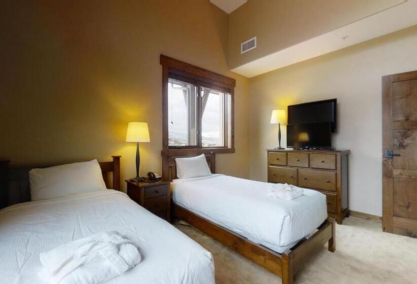 فندق Trailhead Lodge 4100