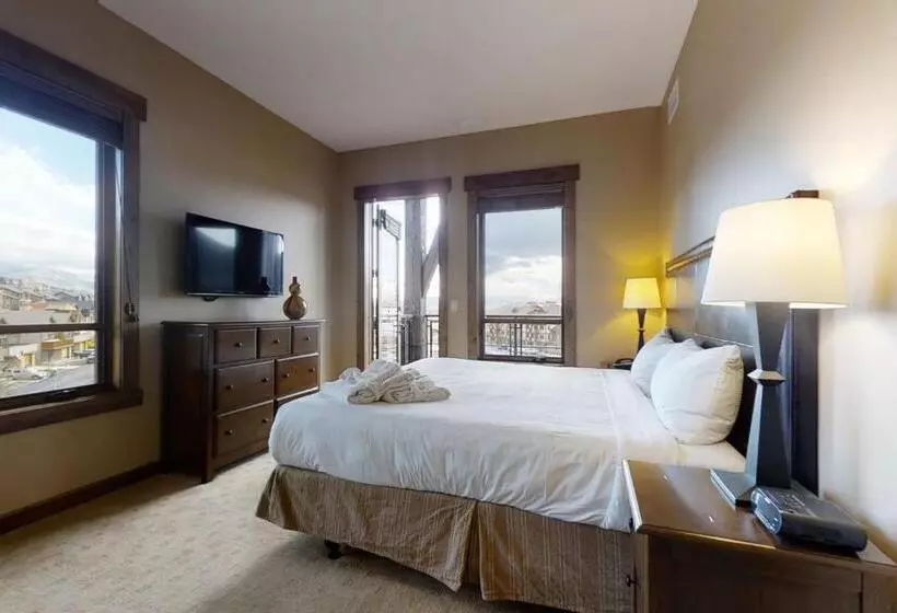 酒店 Trailhead Lodge 4100