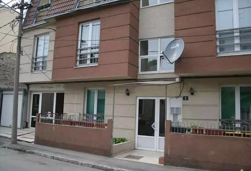 هتل Vila Senjak