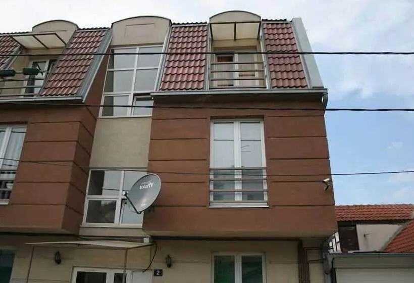 هتل Vila Senjak