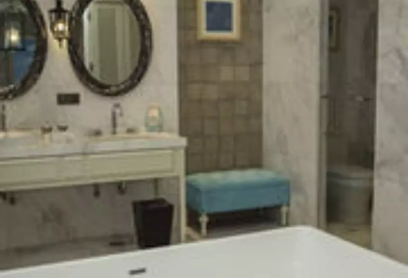 Отель Huaqing Aegean Inter Hot Spring Resort