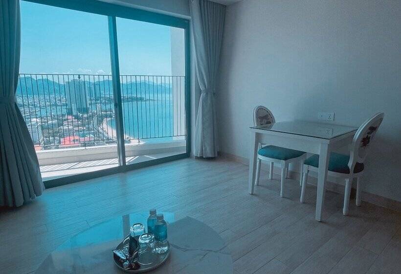 هتل Balcony Sea View Apartments Nha Trang