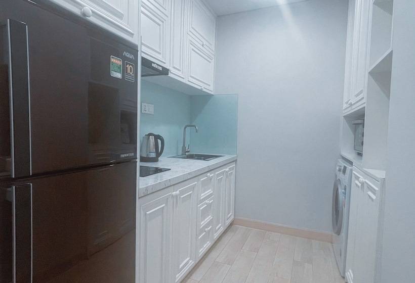 هتل Balcony Sea View Apartments Nha Trang