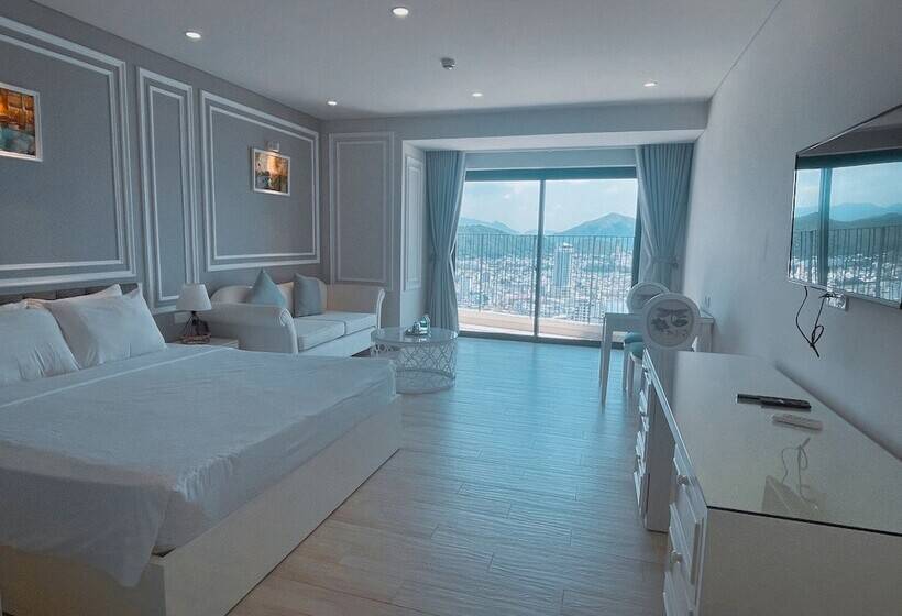 هتل Balcony Sea View Apartments Nha Trang