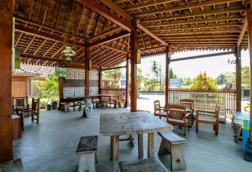 Hotel Balkondes Duta Menoreh