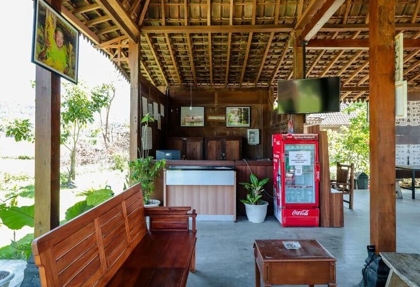 فندق Balkondes Duta Menoreh