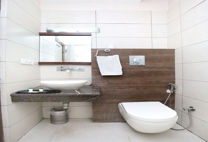 فندق Downtown Jalandhar