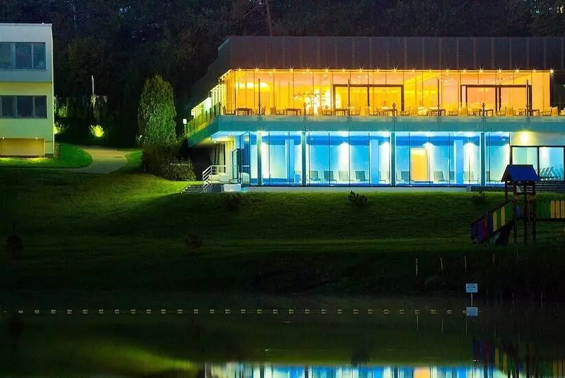 Hotelli Lemon Resort Spa