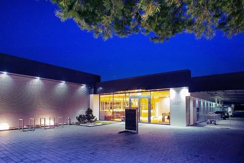 Hotelli Lemon Resort Spa