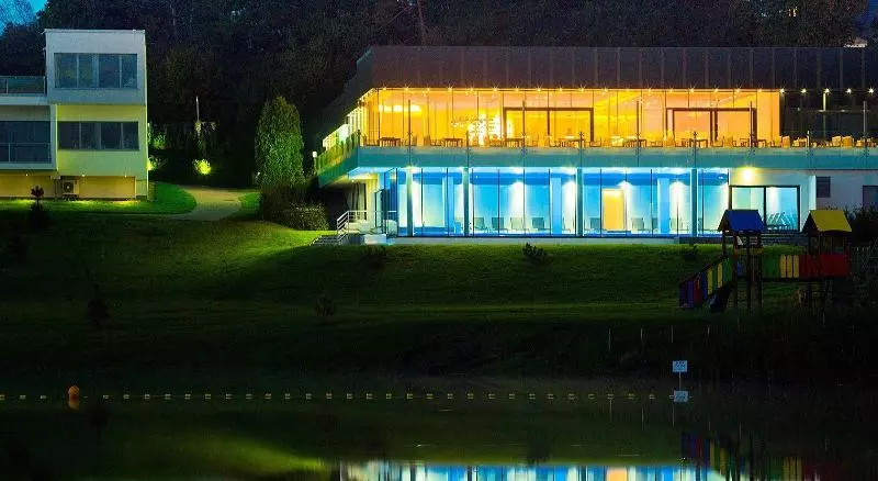 Hotelli Lemon Resort Spa