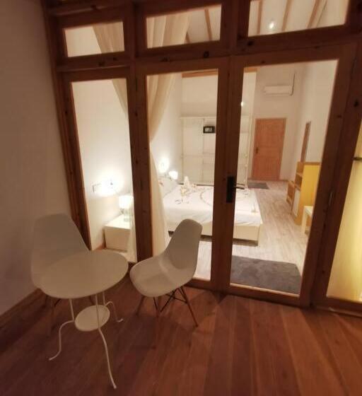 تختخواب و صبحانه Origami Inn Himandhoo