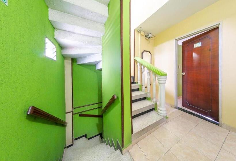 ホテル Ayenda Danilo