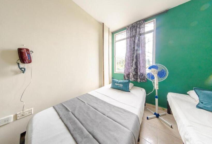 ホテル Ayenda Danilo