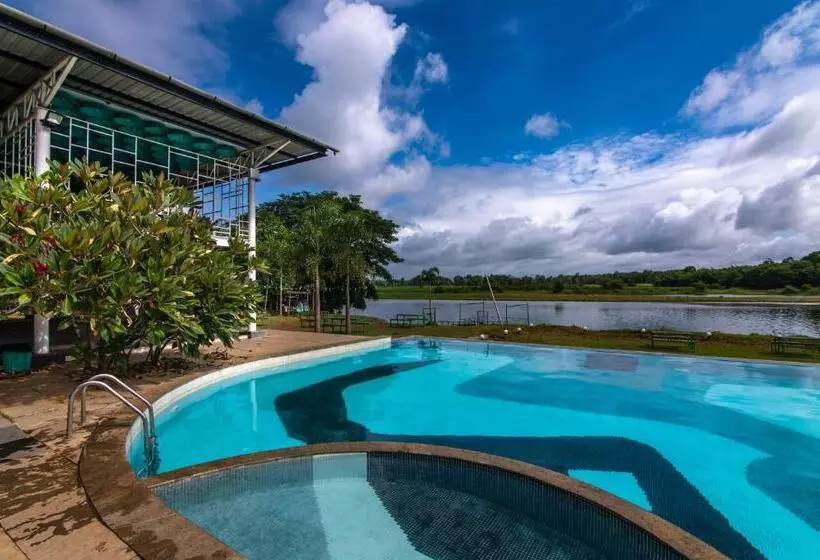 ホテル Dandeli Tiger Cottages