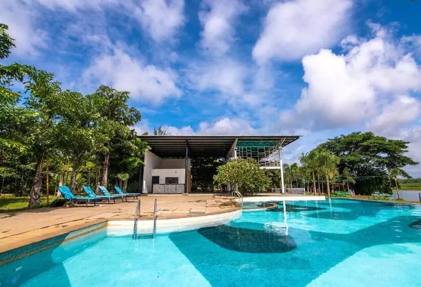 ホテル Dandeli Tiger Cottages