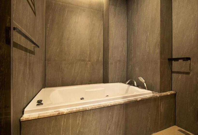 Jeonju Tourist Hotel Kkotsim